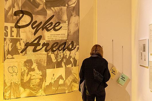 Ausstellungsansicht auf "Dyke Zines - on visual expressions in lesbians subculture" von Tina Kaden, Foto: Max Méndez