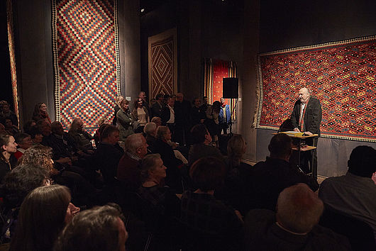 Prof. Ulrich Reimkasten, Vernissage 100 Kelims