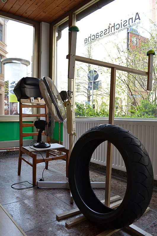 Ausstellungsansicht (innen), 18. – 21. April 2013